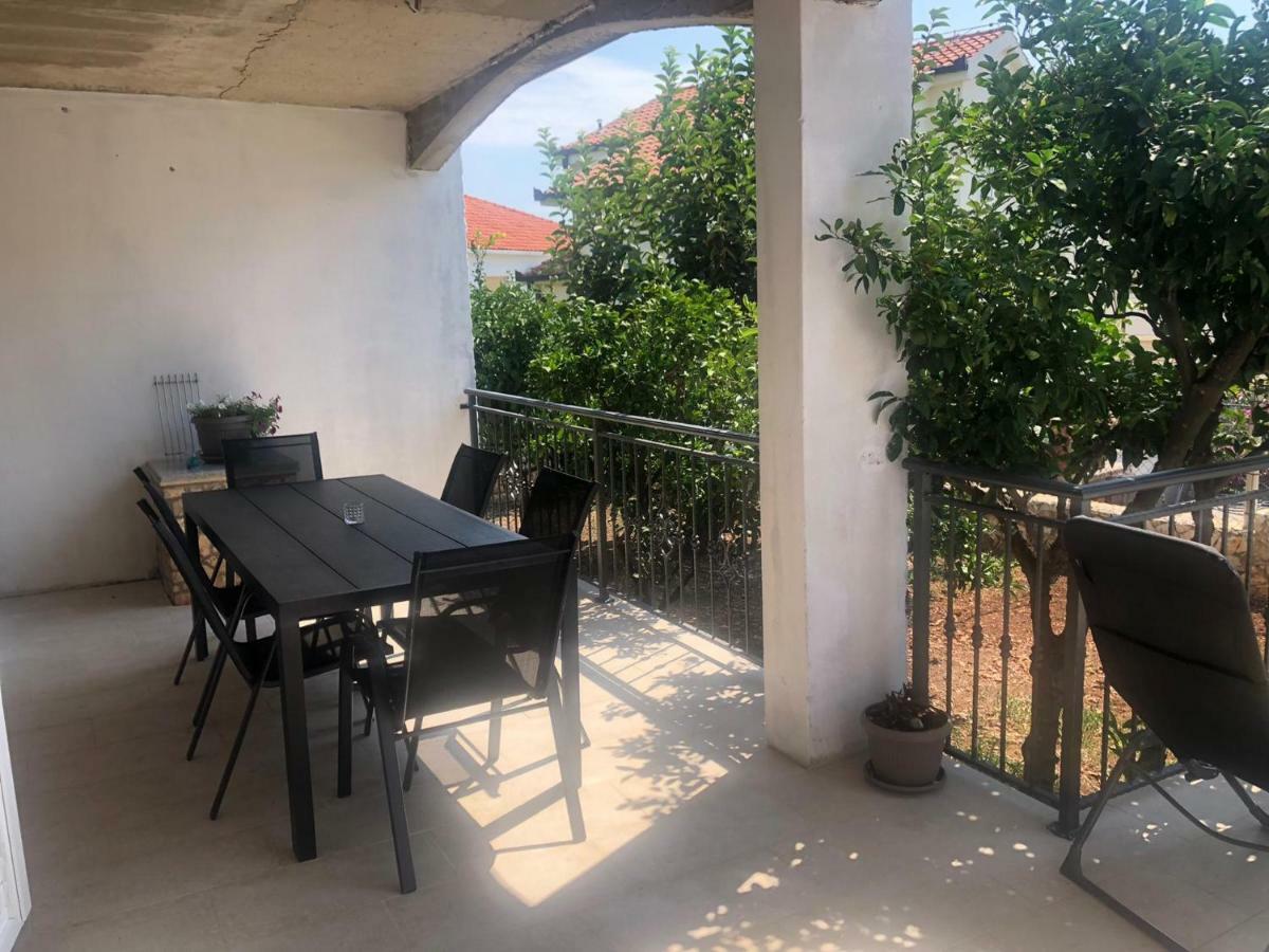 Apartman Dukic Okrug Gornji Exteriér fotografie